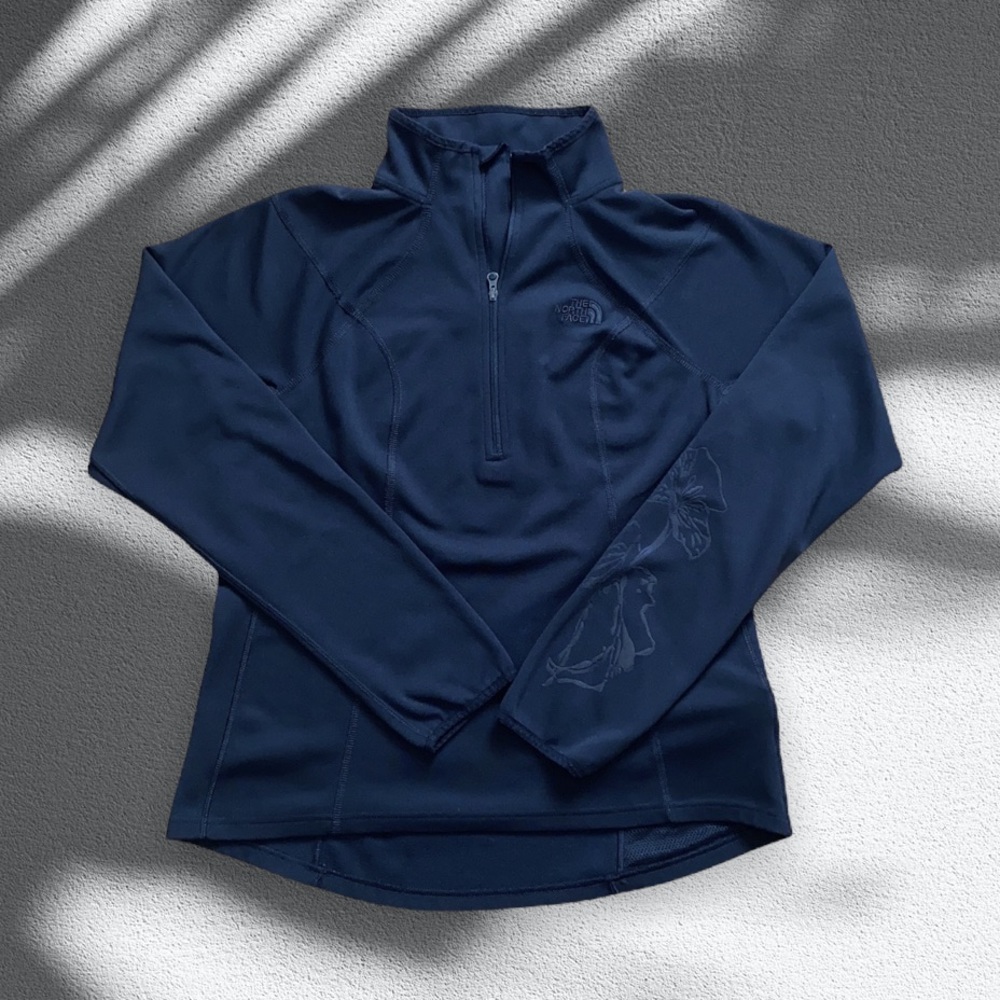 The North Face Vapour-Wick Floral Detail Black Quarter Zip Sweatshirt